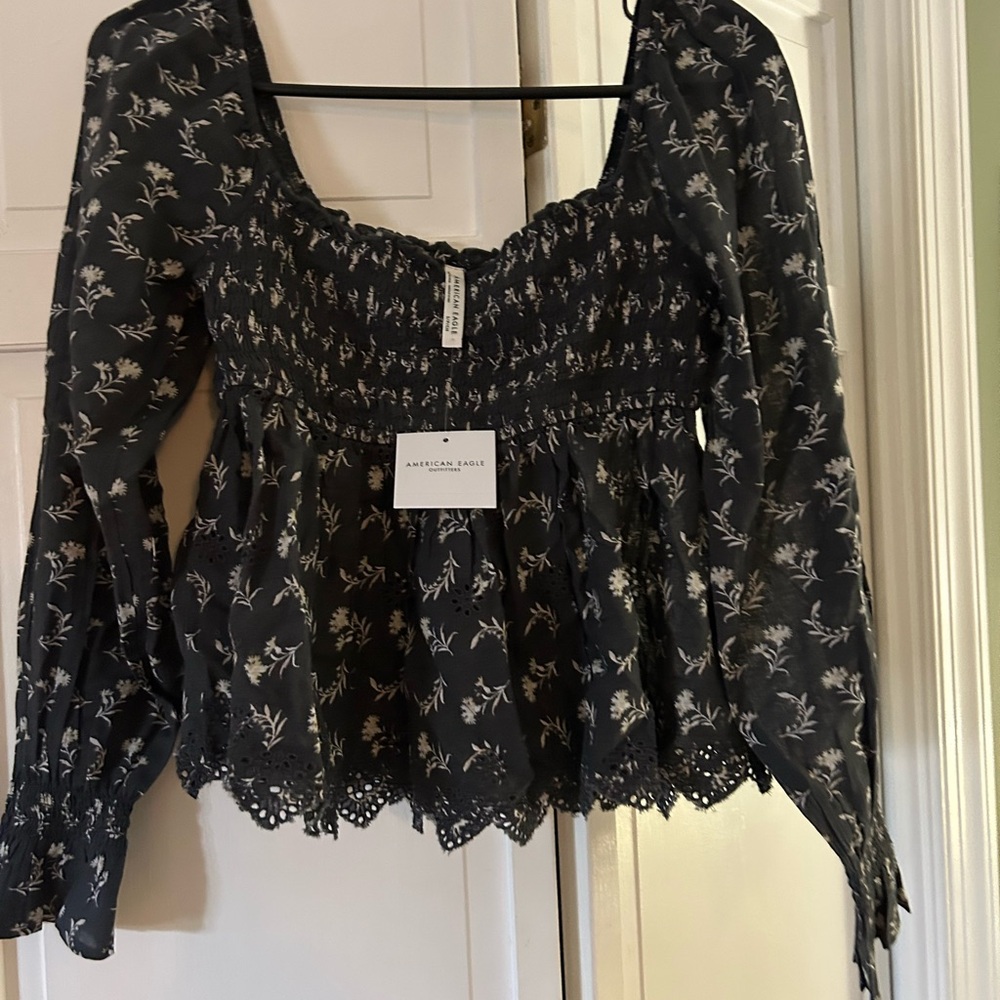 American Eagle Outfitters Black and White Floral Blouse